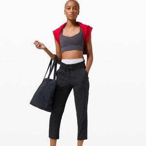 Lululemon Studio Dance Crop Sz 6